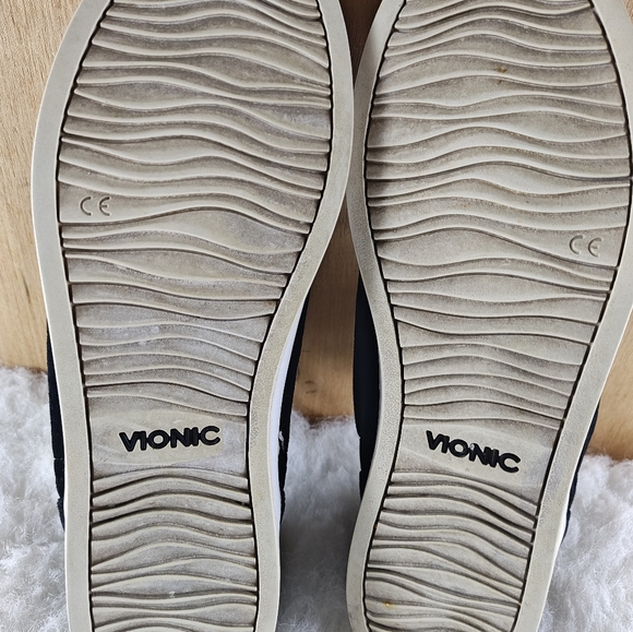 Vionic Women Sz 10 Suede Leather Black Sneakers Comfort Lace Up Shoes No insoles - Picture 11 of 11